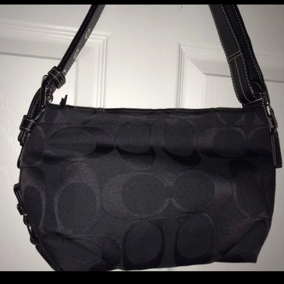 Coach Handbags - Coach small shoulder purse